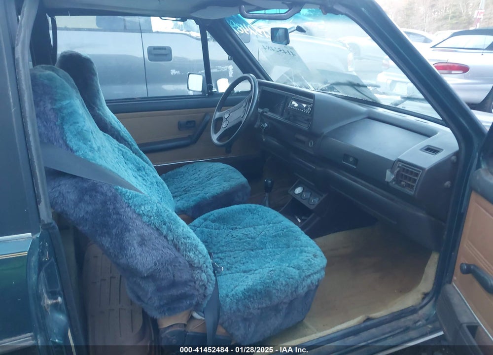 1982 VOLKSWAGEN RABBIT DELUXE VIN: WVWCA0159CK005596