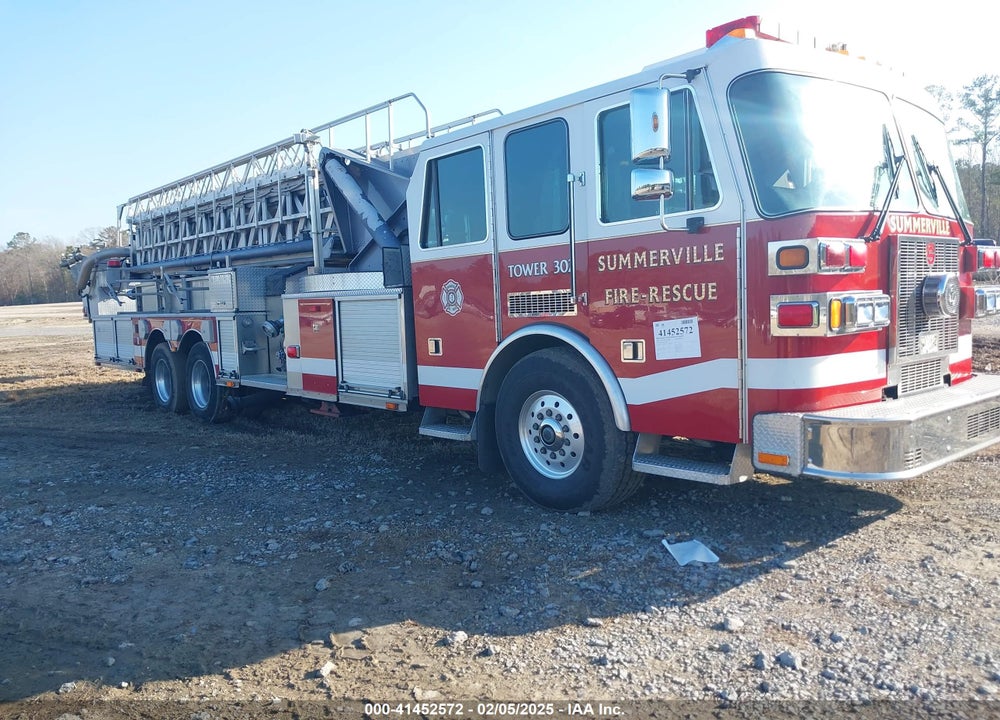 2002 SUTPHEN CORP. FIRETRUCK VIN: 1S9A3JLE621003045