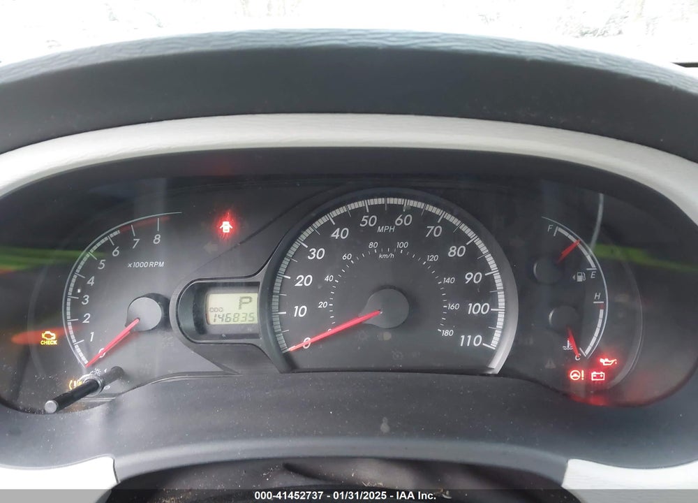 2011 TOYOTA SIENNA LE V6 VIN: 5TDKK3DC1BS124657