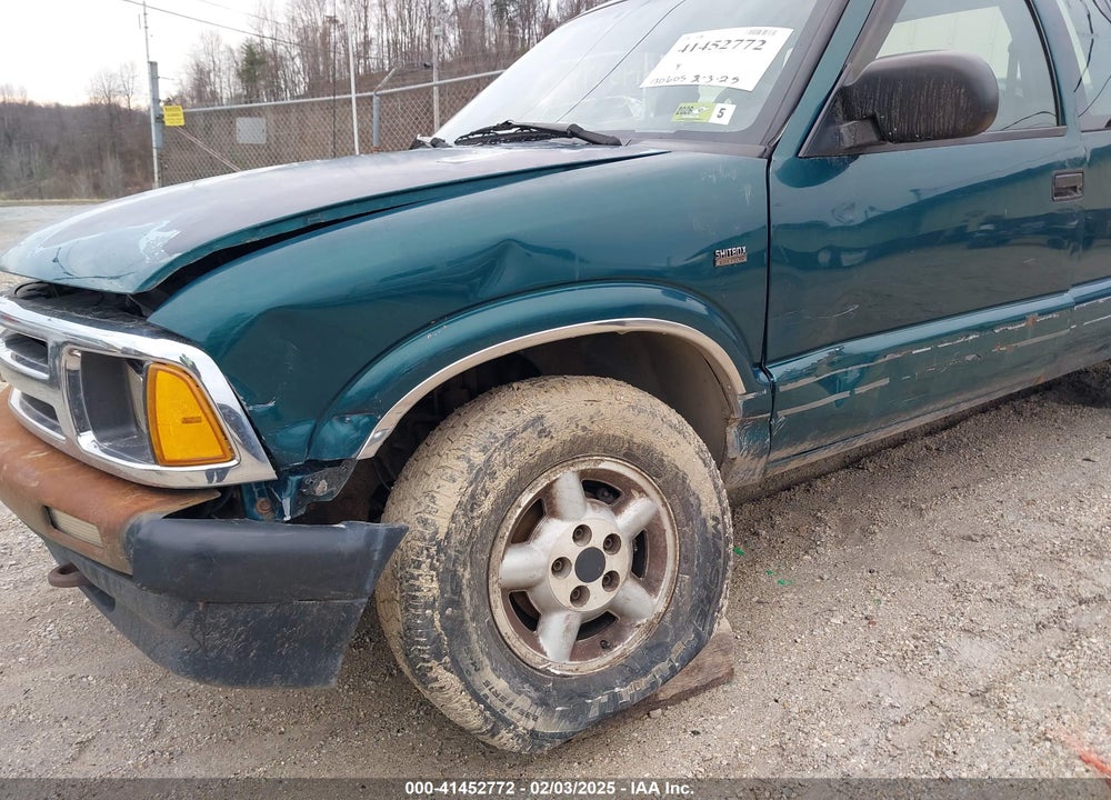 1997 CHEVROLET T10 LS SPORTSIDE VIN: 1GCDT19X3VK187552