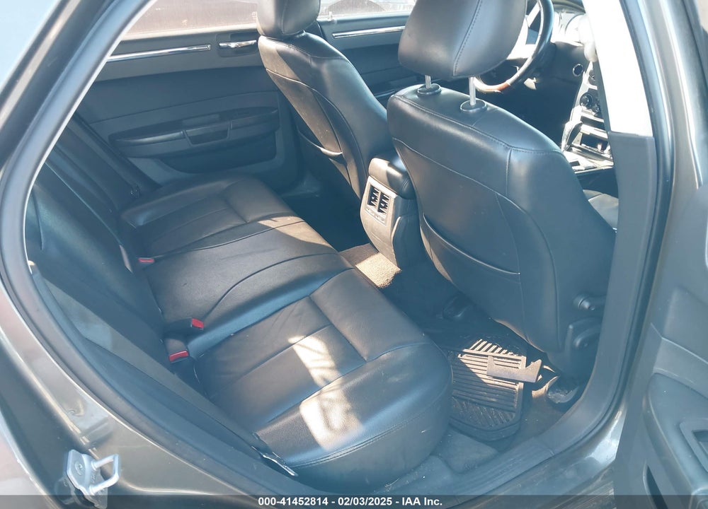 2010 CHRYSLER 300 TOURING/SIGNATURE SERIES/EXECUTIVE SERIES VIN: 2C3CA5CV7AH225242