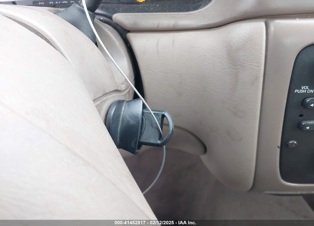 2003 FORD TAURUS SES VIN: 1FAFP552X3A197163