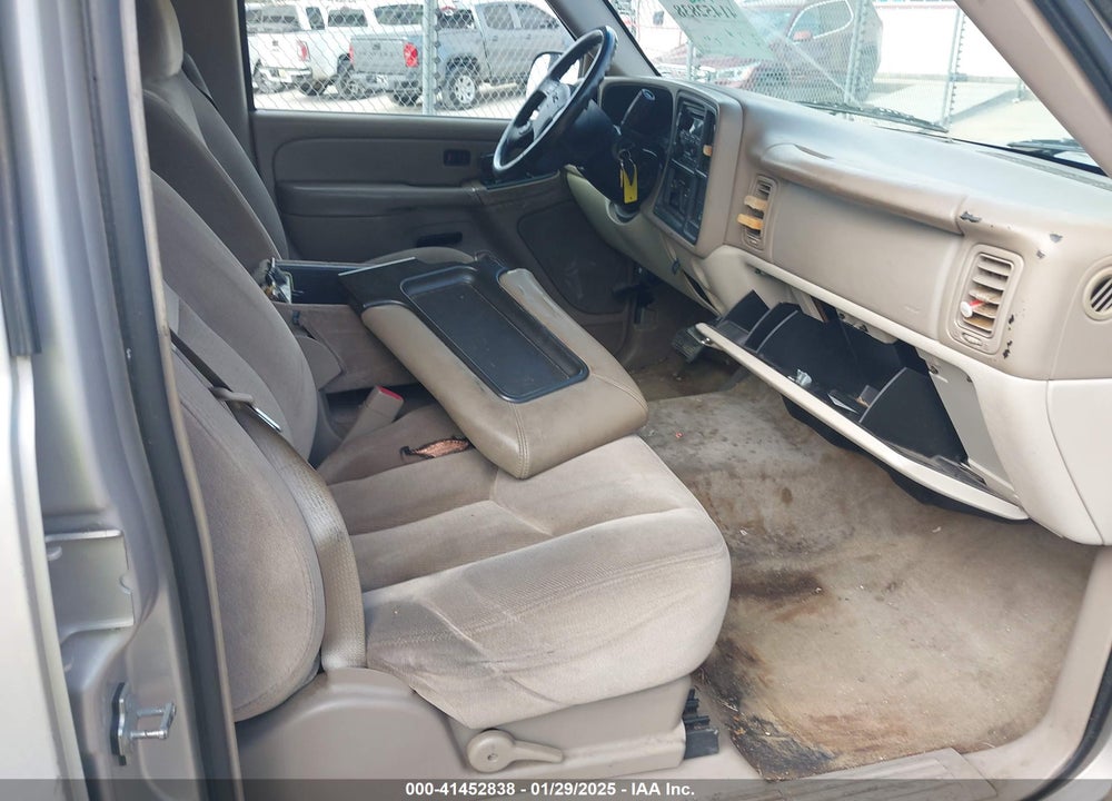 2005 GMC YUKON SLE VIN: 1GKEC13T05J153198