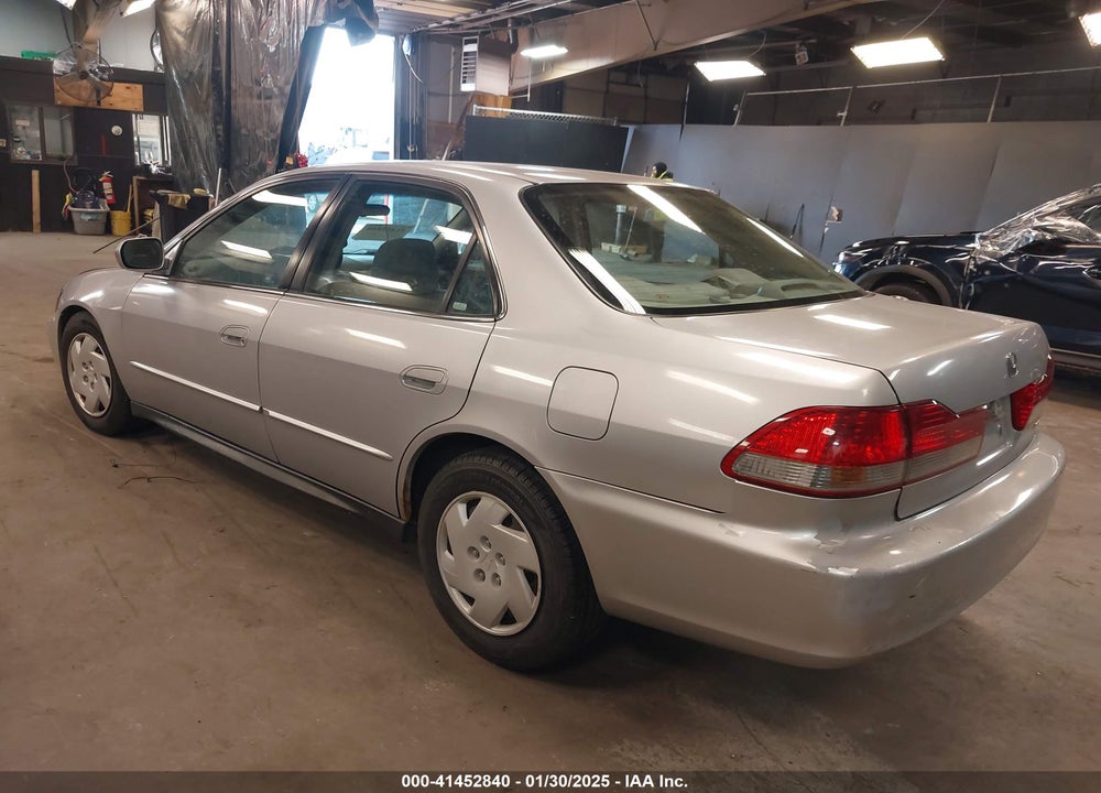 2001 HONDA ACCORD 3.0 LX VIN: 1HGCG16481A086342