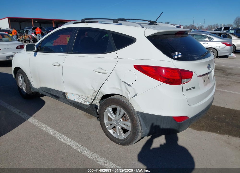 2013 HYUNDAI TUCSON GLS VIN: KM8JU3AC7DU602388