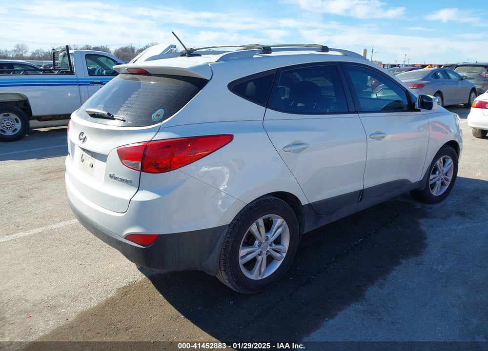 2013 HYUNDAI TUCSON GLS VIN: KM8JU3AC7DU602388