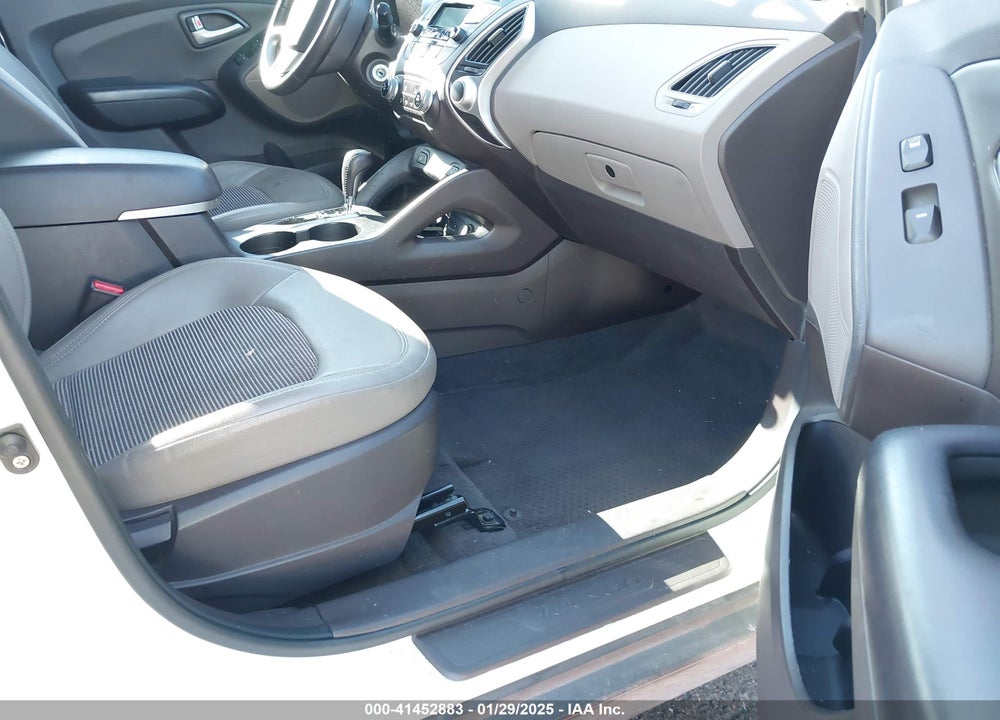 2013 HYUNDAI TUCSON GLS VIN: KM8JU3AC7DU602388