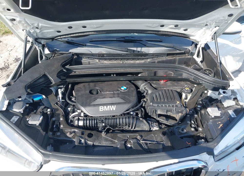 2017 BMW X1 XDRIVE28I VIN: WBXHT3Z35H4A57801