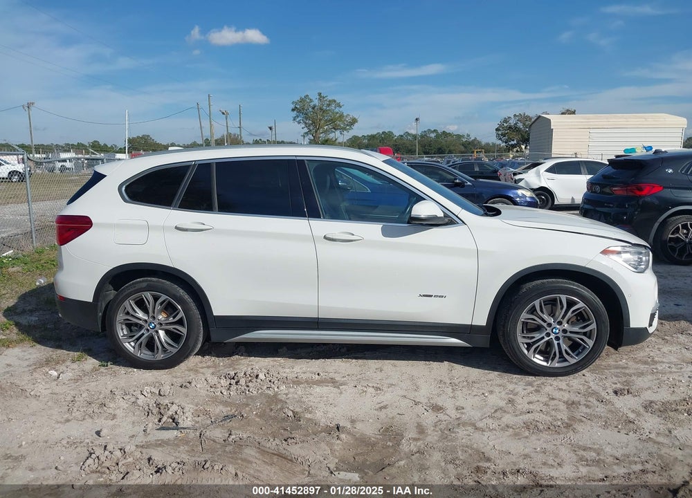 2017 BMW X1 XDRIVE28I VIN: WBXHT3Z35H4A57801