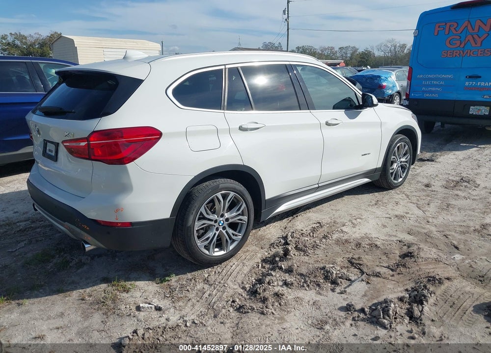 2017 BMW X1 XDRIVE28I VIN: WBXHT3Z35H4A57801