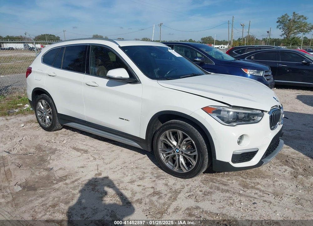 2017 BMW X1 XDRIVE28I VIN: WBXHT3Z35H4A57801