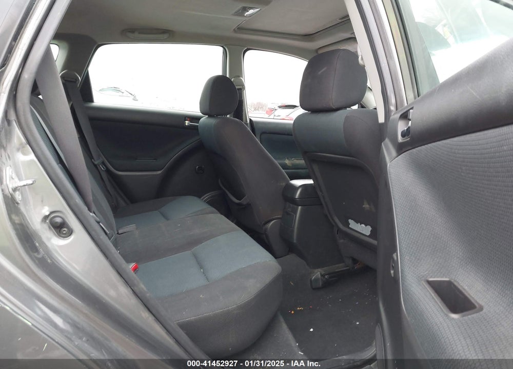 2007 TOYOTA MATRIX VIN: 2T1KR32E37C635657