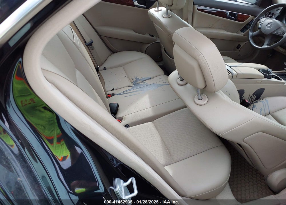 2011 MERCEDES-BENZ C CLASS VIN: WDDGF8BBXBA495451