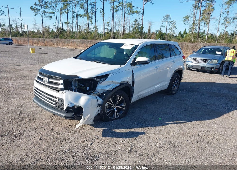 2017 TOYOTA HIGHLANDER LE PLUS VIN: 5TDZZRFH3HS190139