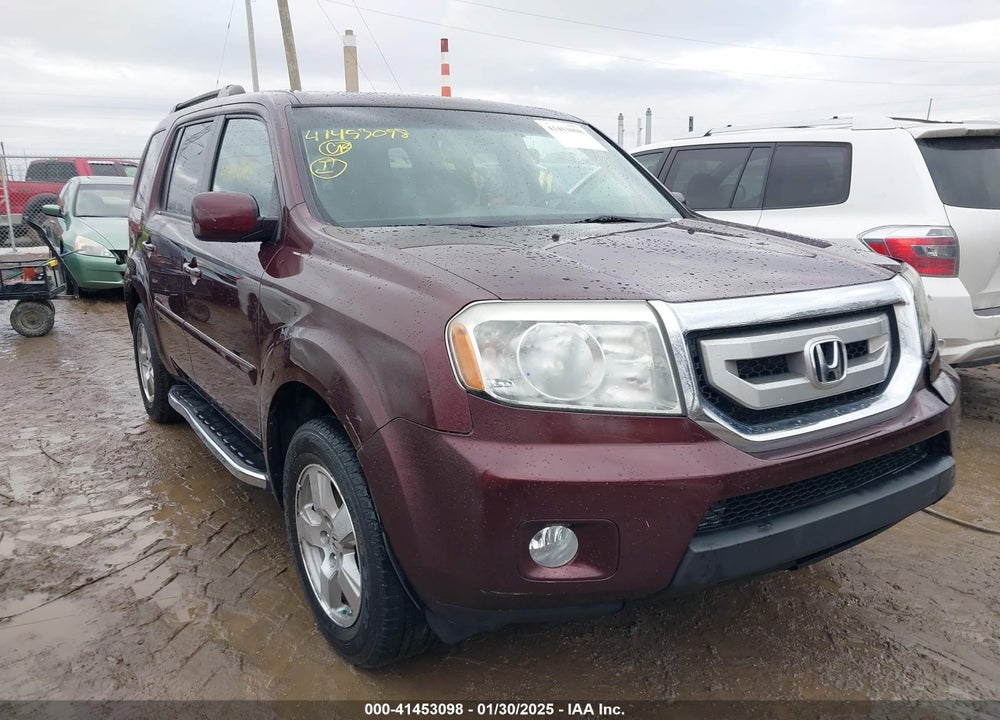 2011 HONDA PILOT EX VIN: 5FNYF4H40BB047999