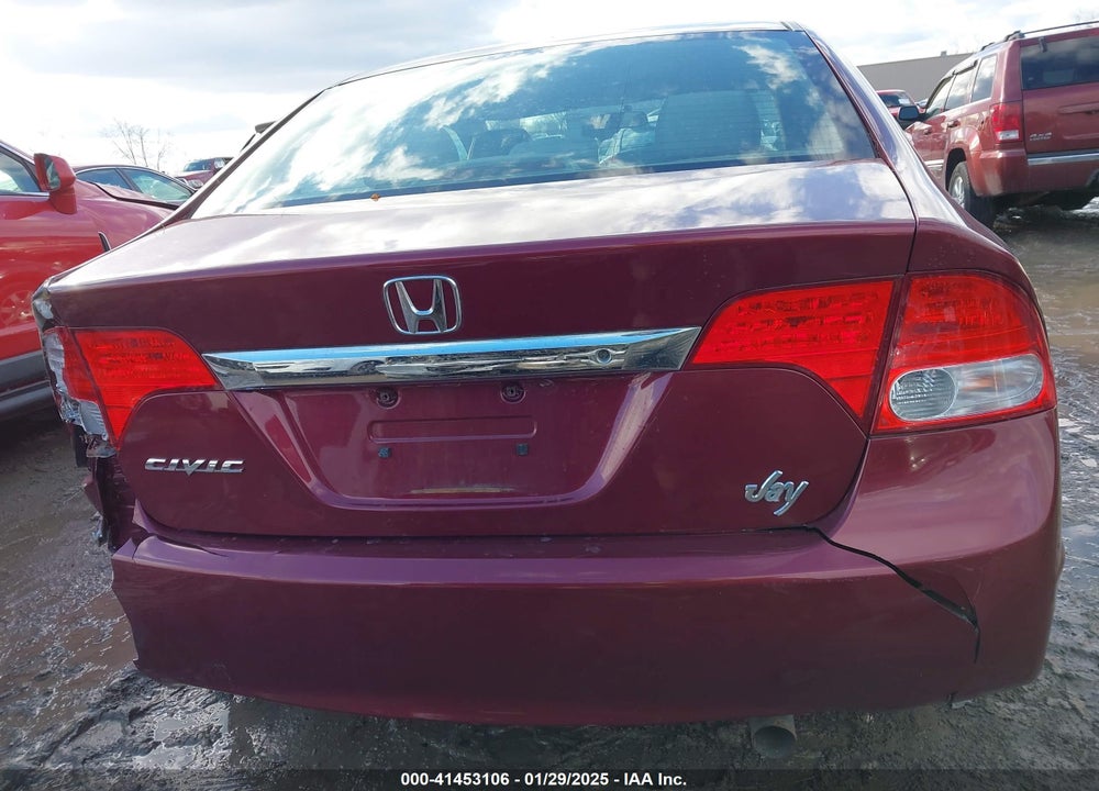 2010 HONDA CIVIC LX VIN: 19XFA1F51AE040418