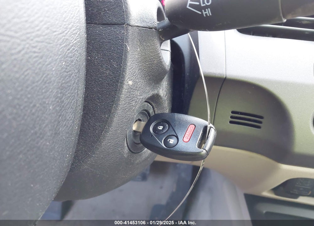 2010 HONDA CIVIC LX VIN: 19XFA1F51AE040418