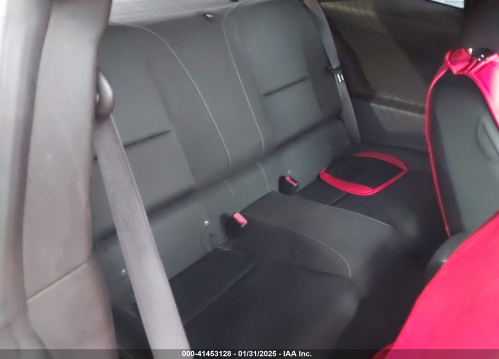2011 CHEVROLET CAMARO VIN: 2G1FB1ED0B9195573