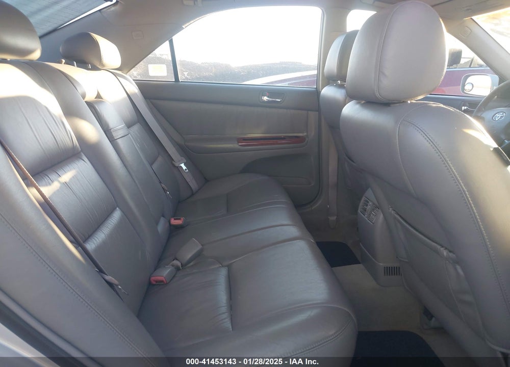 2004 TOYOTA CAMRY XLE V6 VIN: 4T1BF30K74U586054