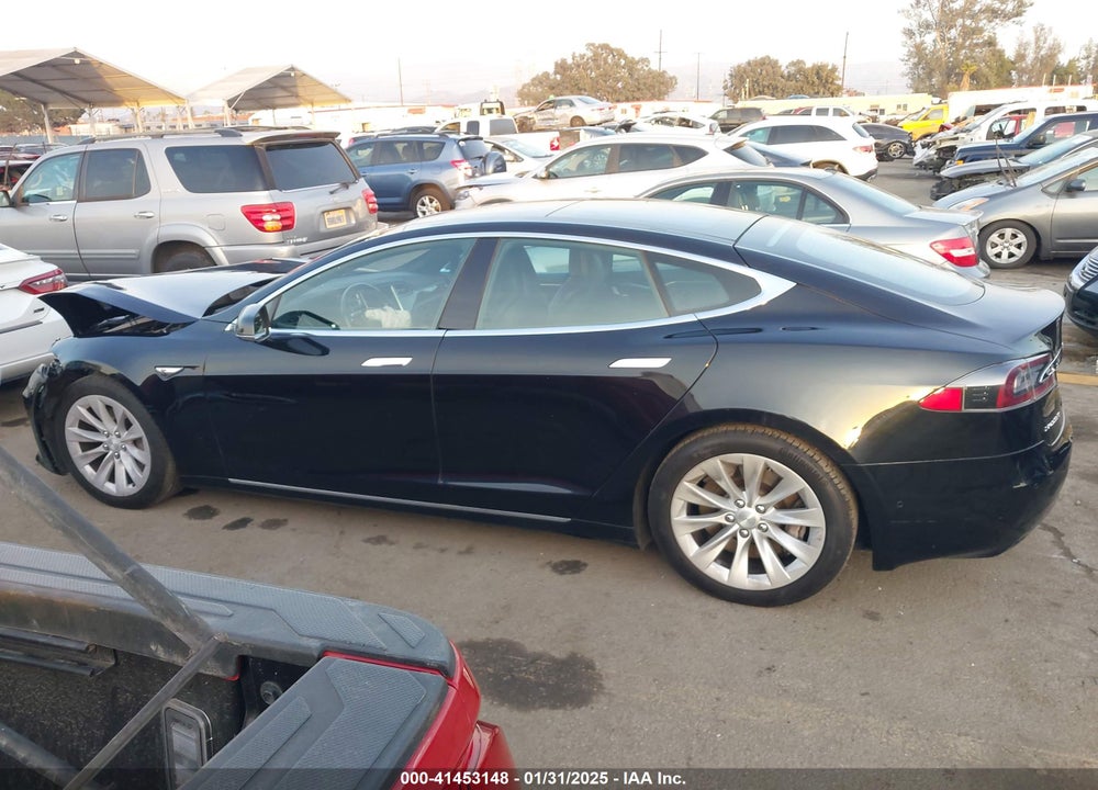 2016 TESLA MODEL S VIN: 5YJSA1E26GF156108