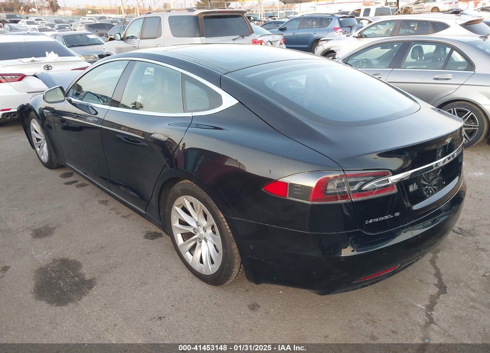 2016 TESLA MODEL S VIN: 5YJSA1E26GF156108