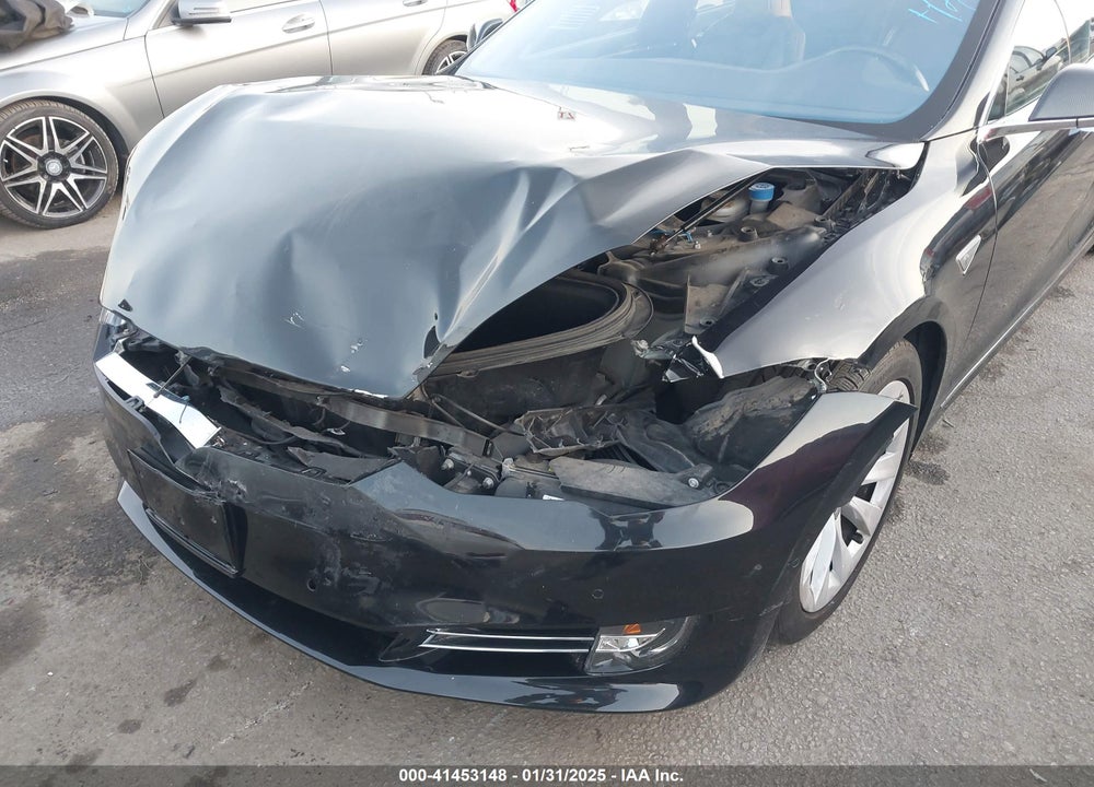 2016 TESLA MODEL S VIN: 5YJSA1E26GF156108