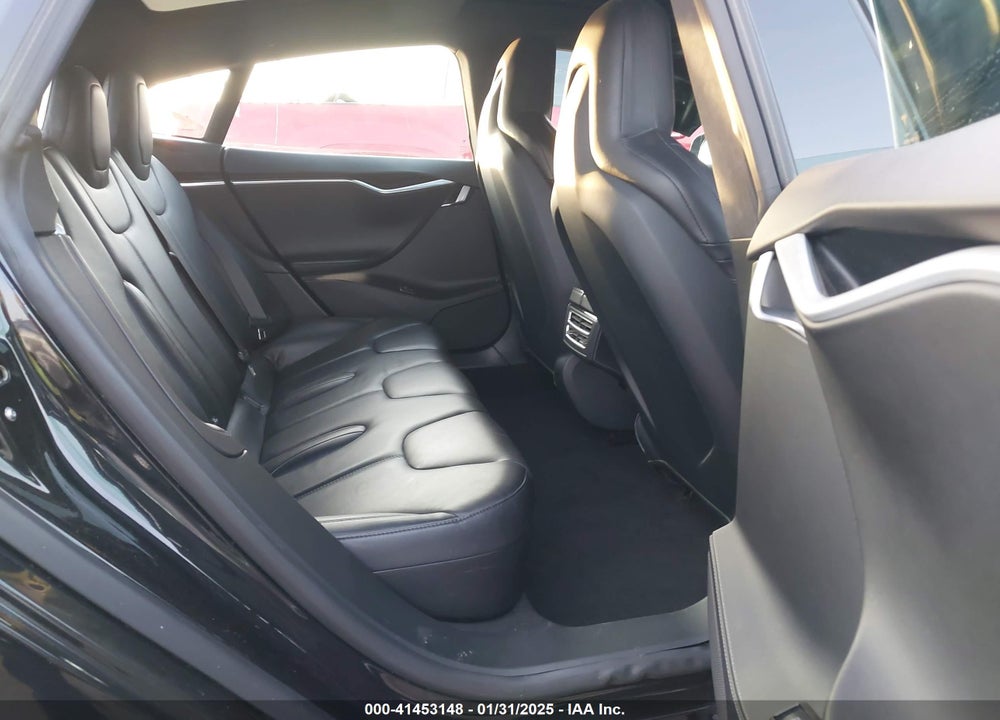 2016 TESLA MODEL S VIN: 5YJSA1E26GF156108