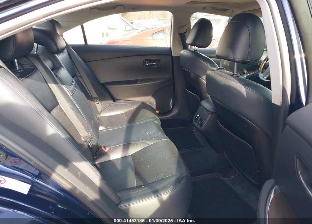 2011 LEXUS ES 350 VIN: JTHBK1EG3B2456286