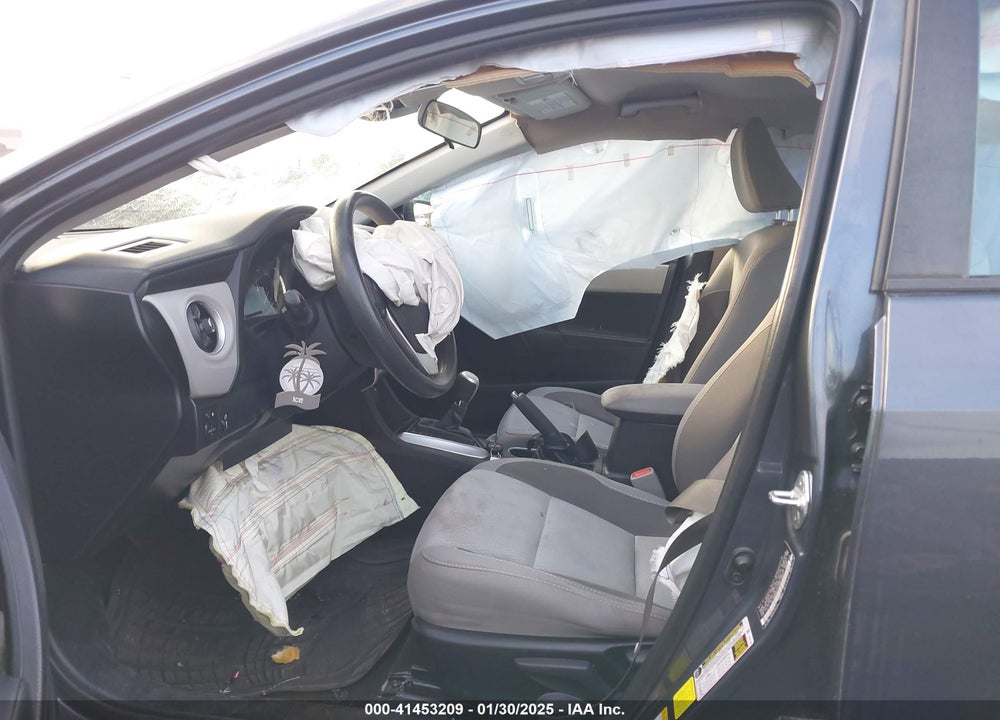 2017 TOYOTA COROLLA VIN: 5YFBURHE9HP686686