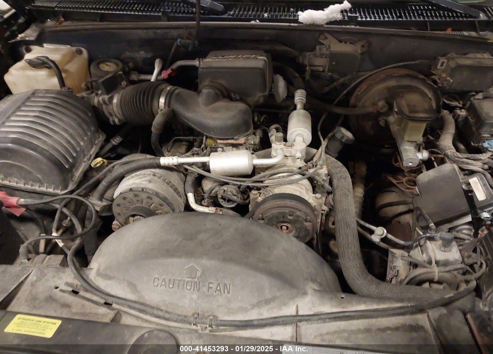 1999 CHEVROLET SUBURBAN 1500 LT VIN: 1GNFK16R1XJ405358