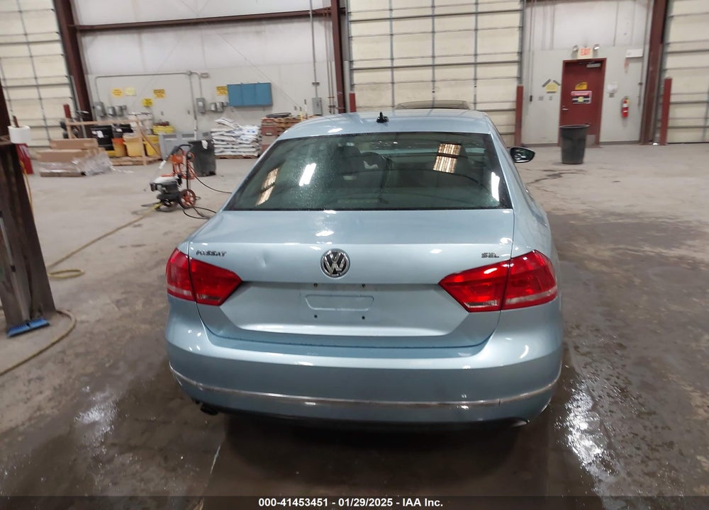 2012 VOLKSWAGEN PASSAT 2.5L SEL VIN: 1VWCH7A32CC058490