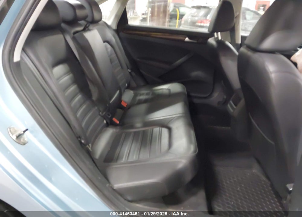 2012 VOLKSWAGEN PASSAT 2.5L SEL VIN: 1VWCH7A32CC058490