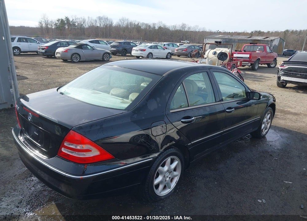 2002 MERCEDES-BENZ C 240 VIN: WDBRF61JX2F140023