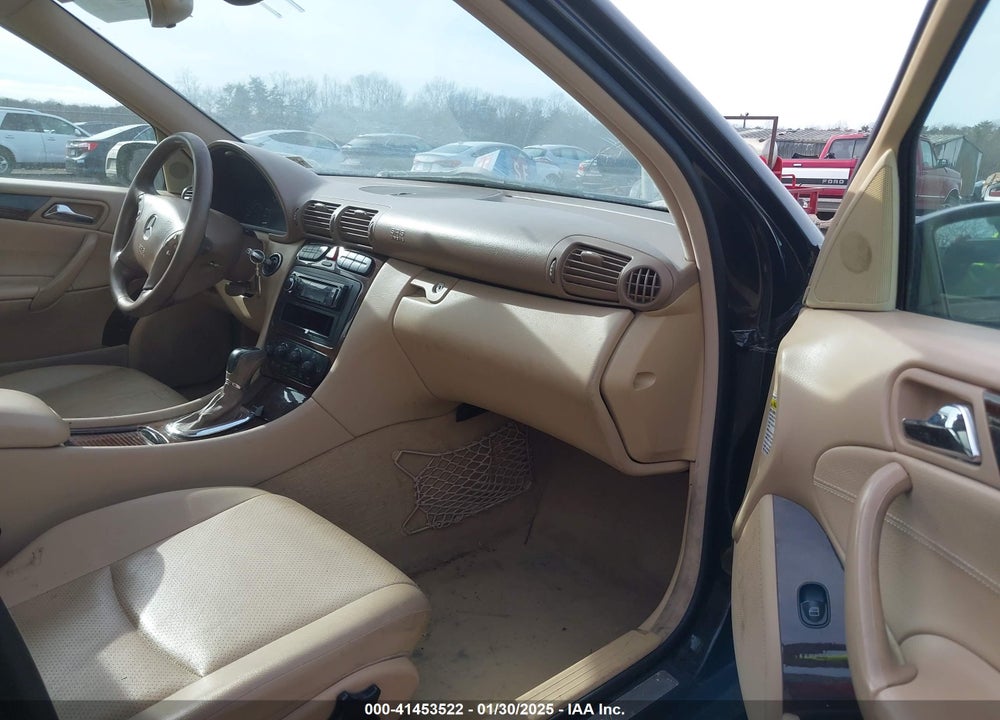 2002 MERCEDES-BENZ C 240 VIN: WDBRF61JX2F140023