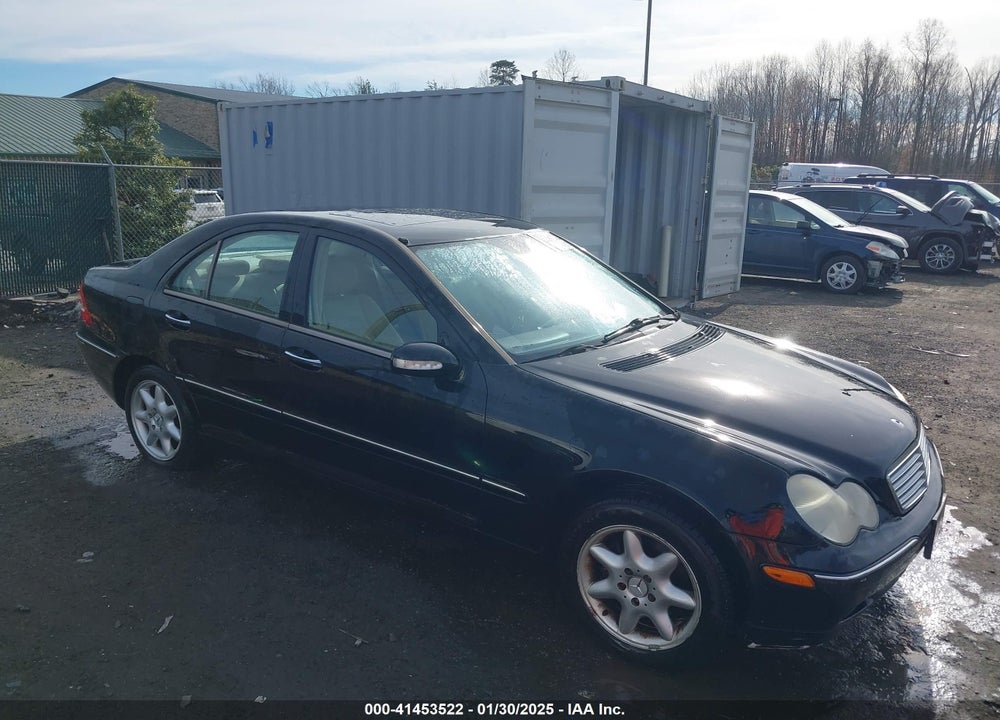 2002 MERCEDES-BENZ C 240 VIN: WDBRF61JX2F140023