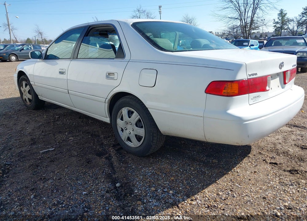 2000 TOYOTA CAMRY LE VIN: 4T1BG22KXYU974857