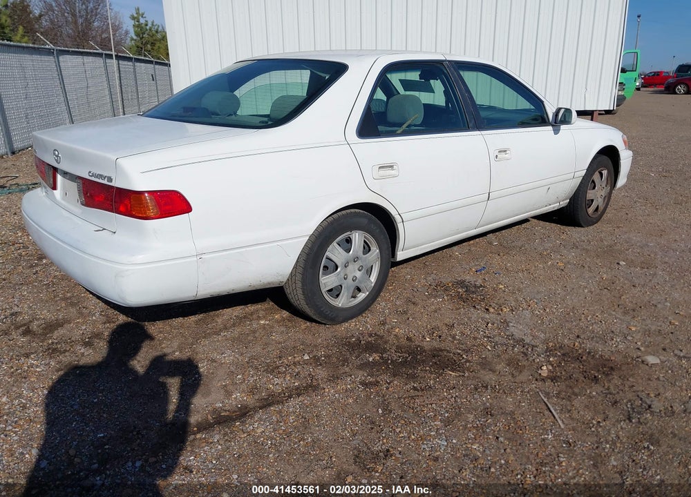 2000 TOYOTA CAMRY LE VIN: 4T1BG22KXYU974857