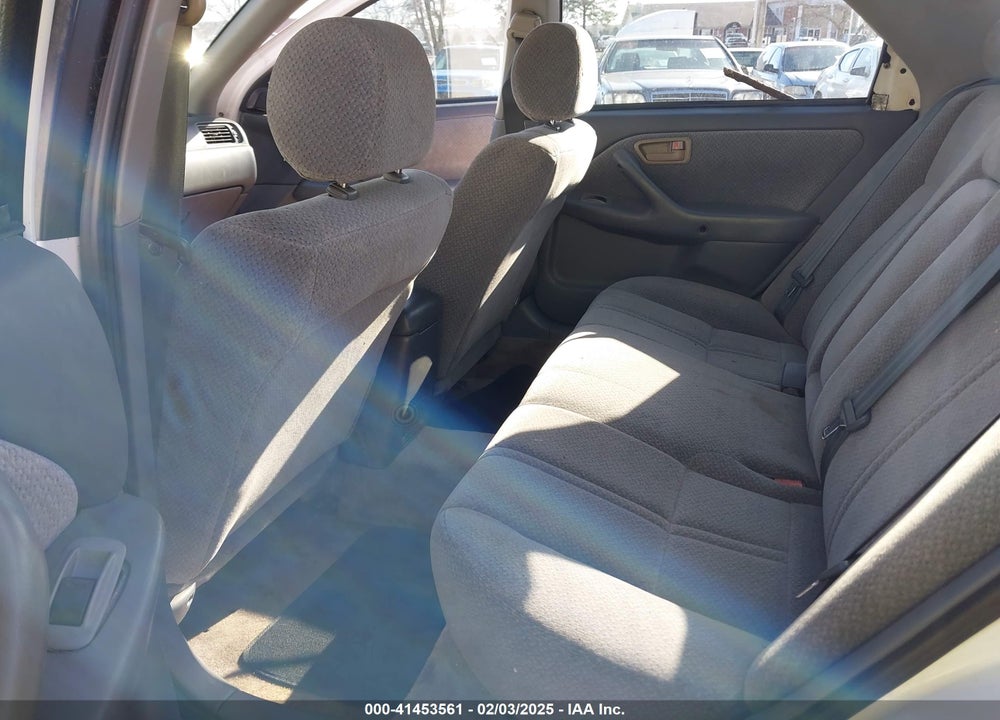 2000 TOYOTA CAMRY LE VIN: 4T1BG22KXYU974857