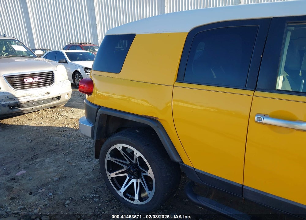 2008 TOYOTA FJ CRUISER VIN: JTEZU11F88K002160