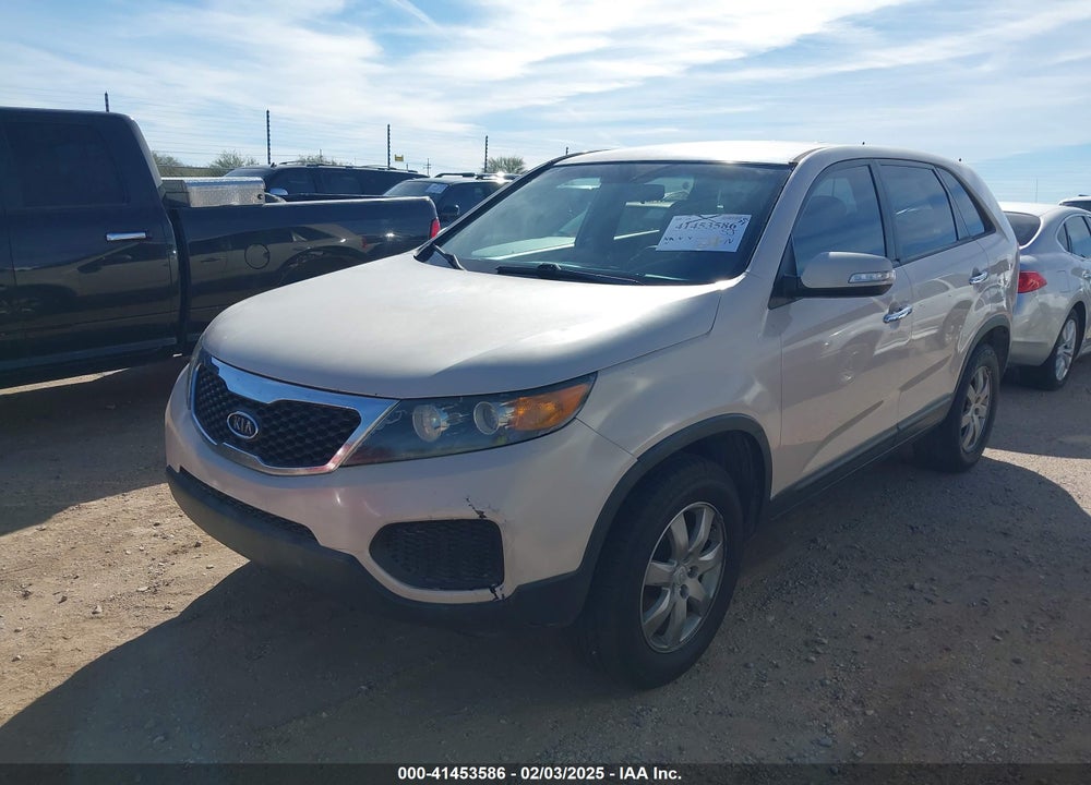 2011 KIA SORENTO LX VIN: 5XYKT3A19BG148556