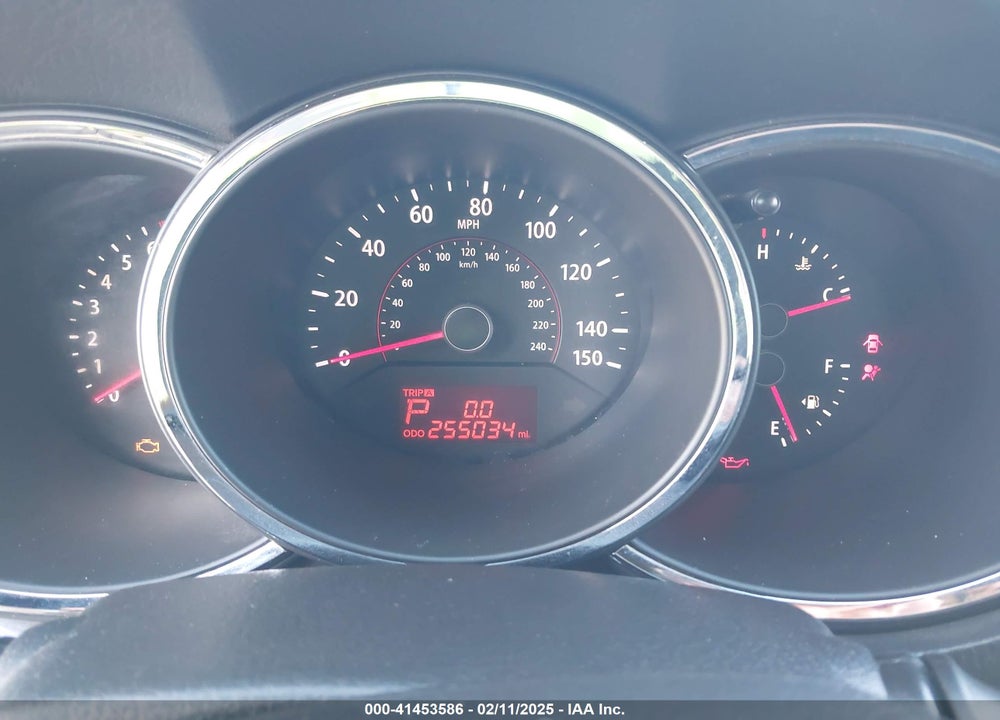 2011 KIA SORENTO LX VIN: 5XYKT3A19BG148556