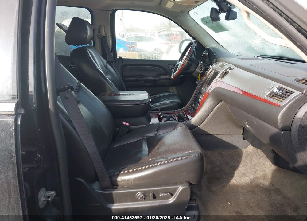 2009 CADILLAC ESCALADE ESV STANDARD VIN: 1GYFK26249R243161