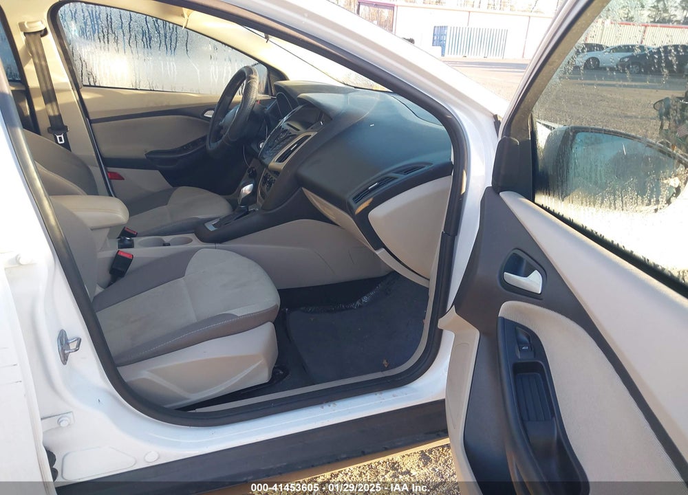 2014 FORD FOCUS VIN: 1FADP3K23EL121730