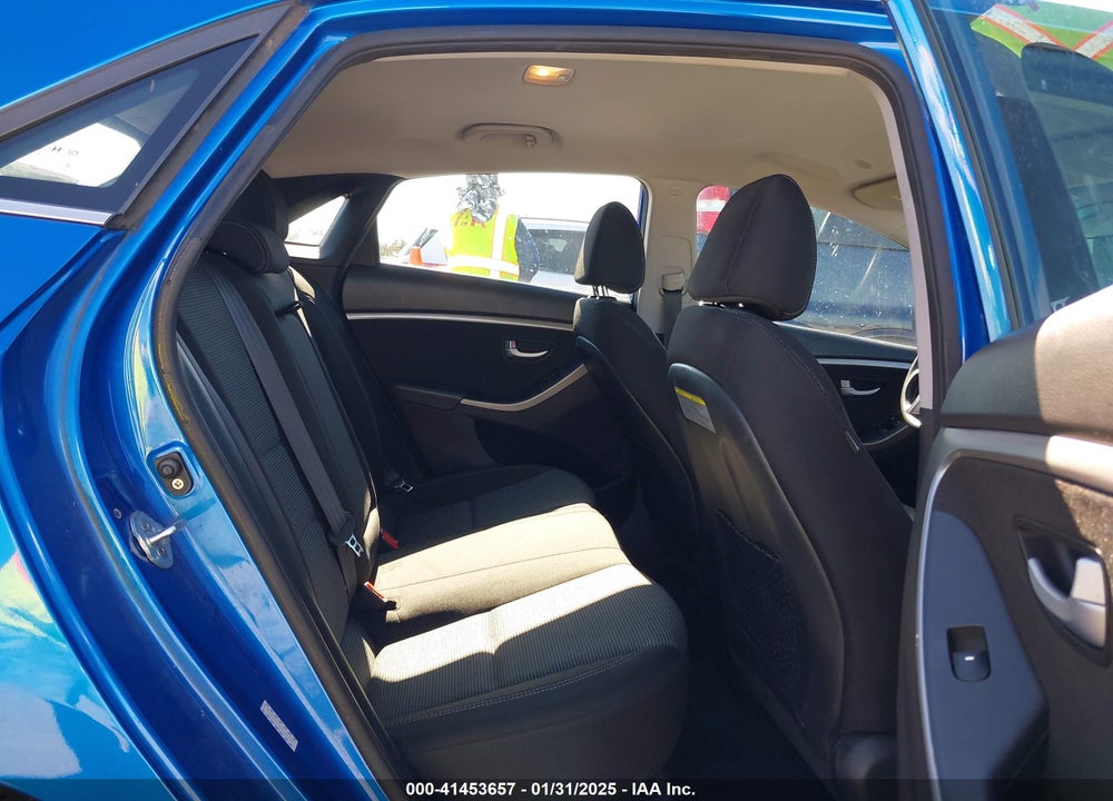 2017 HYUNDAI ELANTRA GT VIN: KMHD35LHXHU380200
