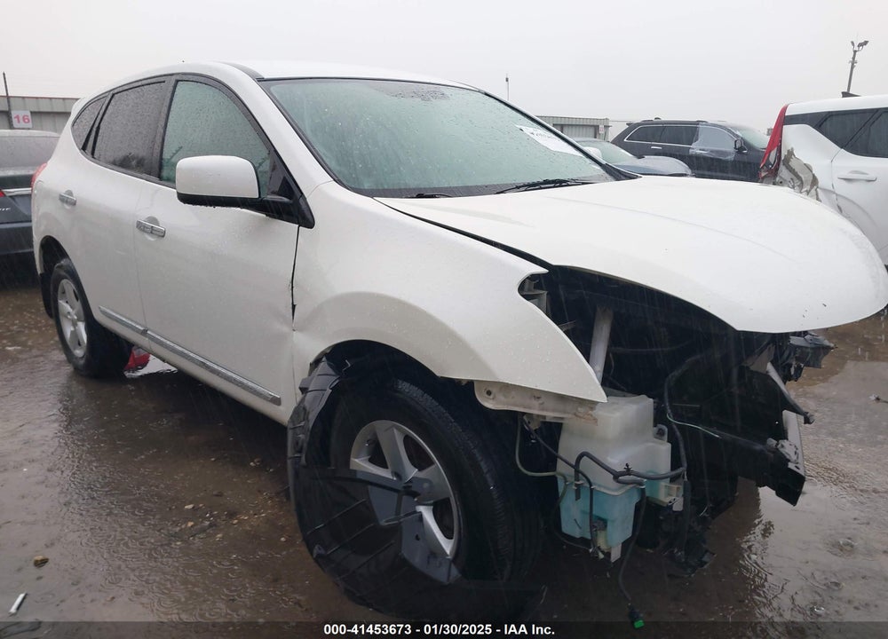2013 NISSAN ROGUE S VIN: JN8AS5MT4DW026690