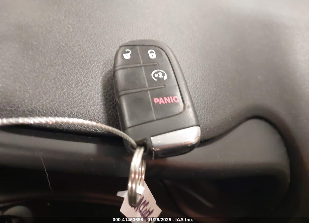 2017 JEEP RENEGADE LATITUDE 4X4 VIN: ZACCJBBB4HPF33673