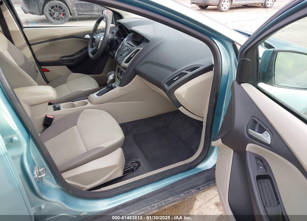 2012 FORD FOCUS VIN: 1FAHP3F28CL242360