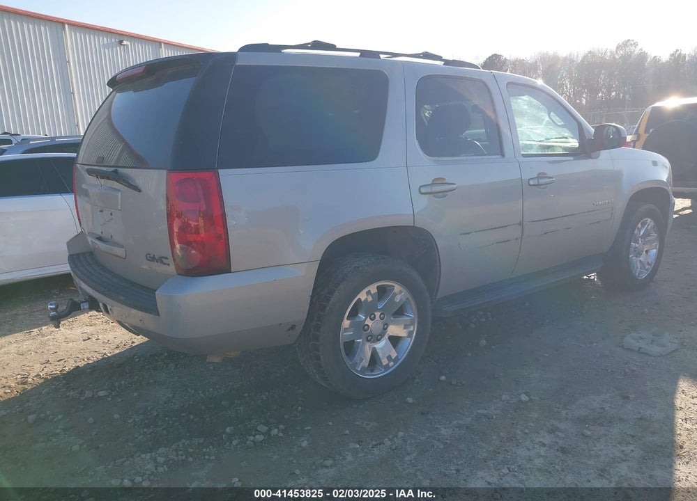 2008 GMC YUKON SLT VIN: 1GKFC13038R105520