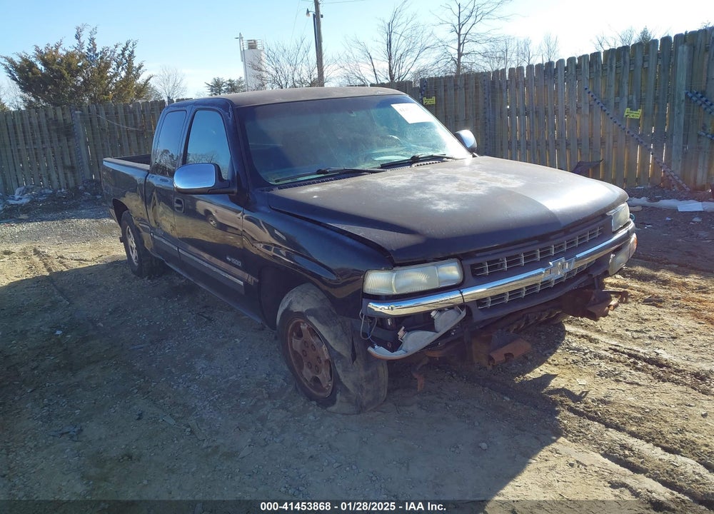 2000 CHEVROLET SILVERADO 1500 LS VIN: 2GCEC19T2Y1299510
