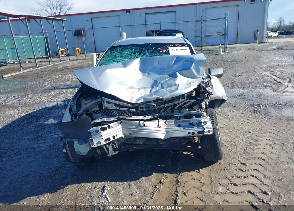 2011 FORD FOCUS SE VIN: 1FAHP3FN6BW145522